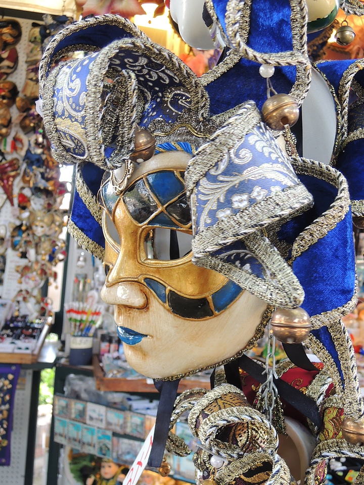 Blue face carnival