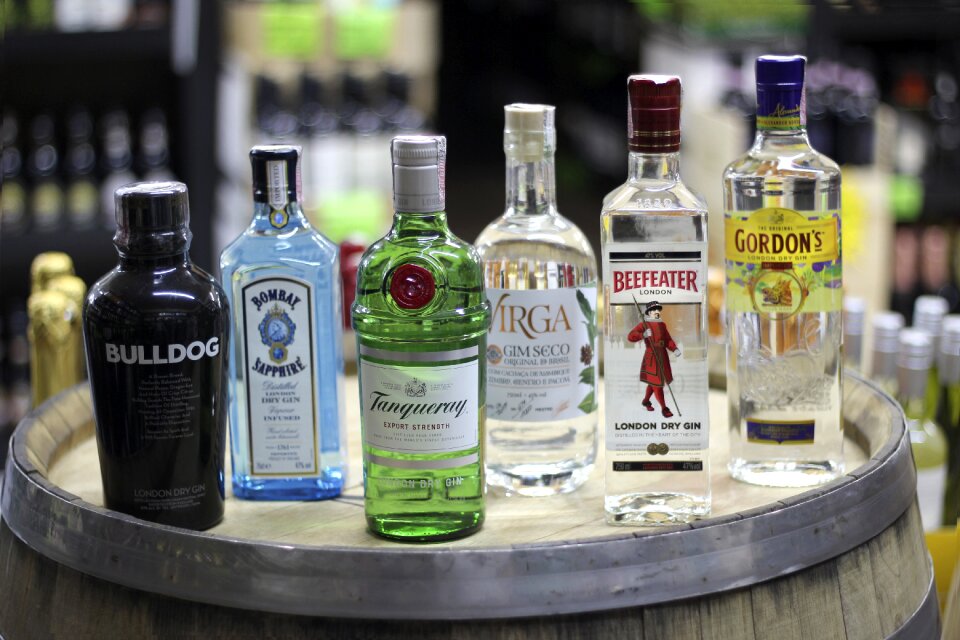 Drinks alcoholic bottles