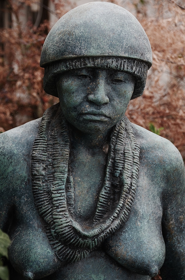 Portrait melancholic monument