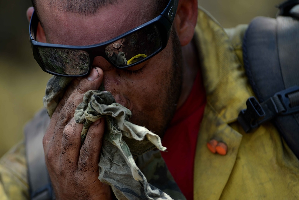 Fireman wildfire fire line