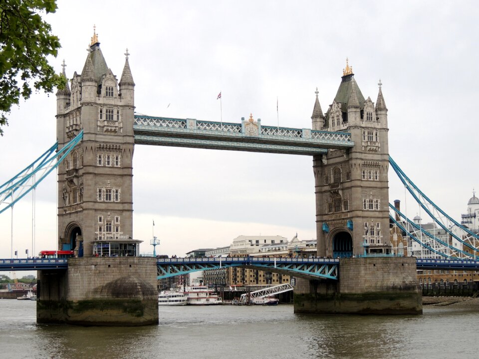 Famous capital monument