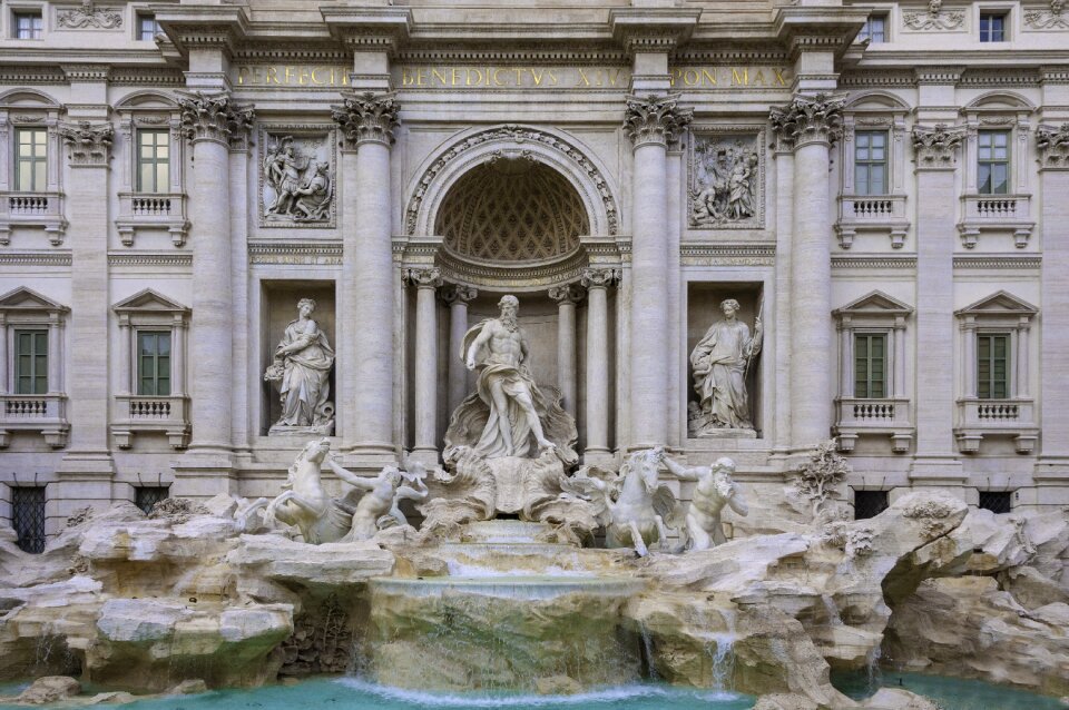 Fountain sights tourism