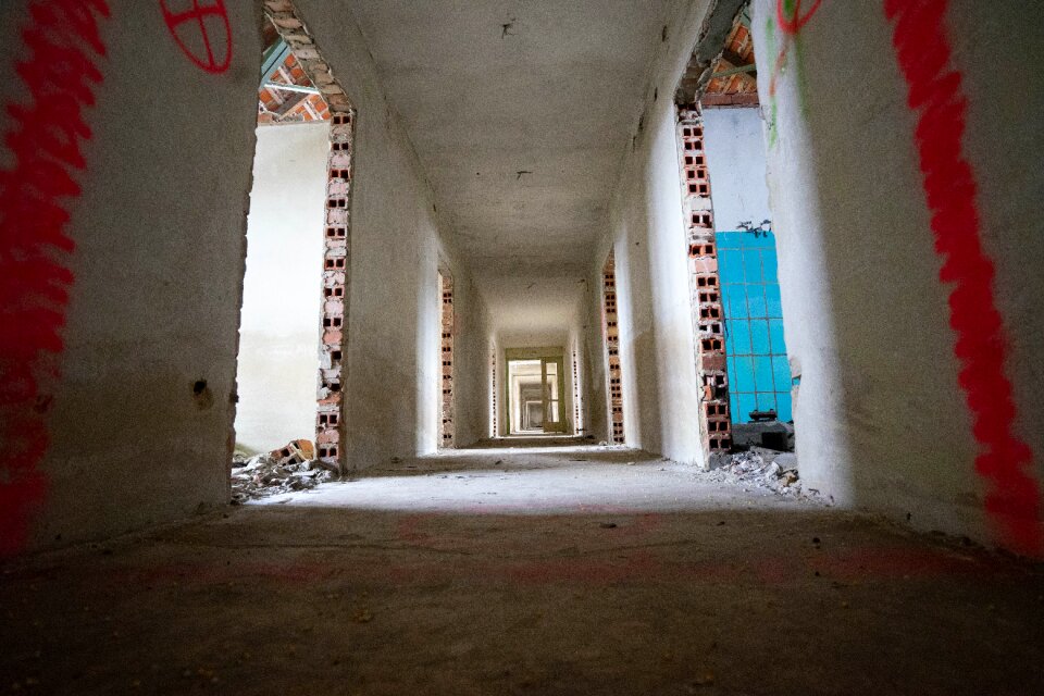 Pforphoto ruin old