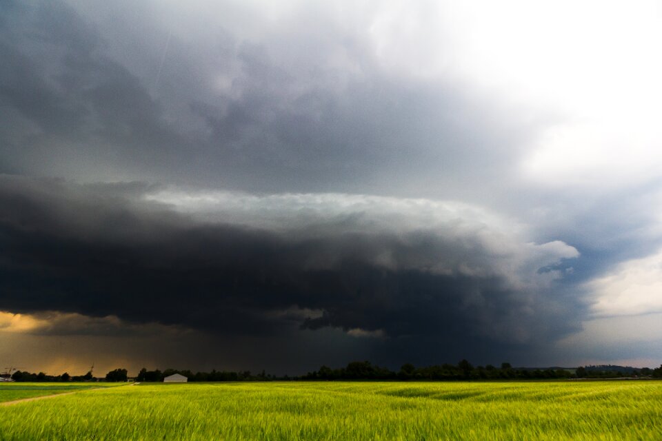 Storm hunting meteorology arcus photo