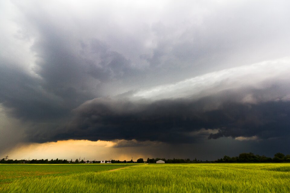 Thunderstorm storm arcus