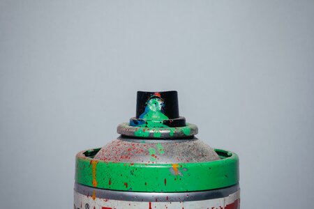 Grafitti cans of paint pressure vessel