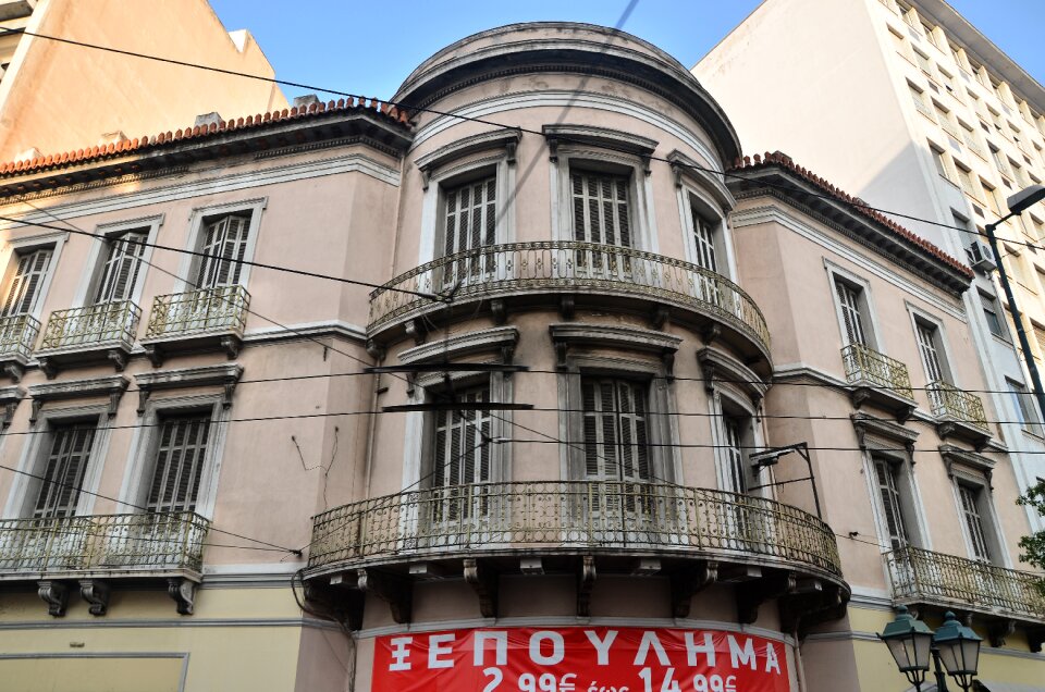 Buildings neoclassical classic