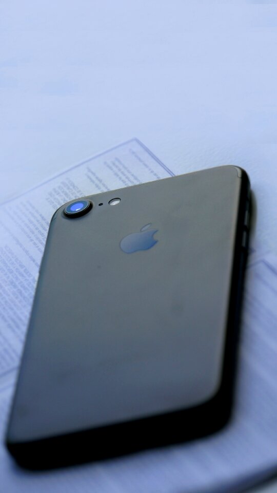 Iphone 7 black phone