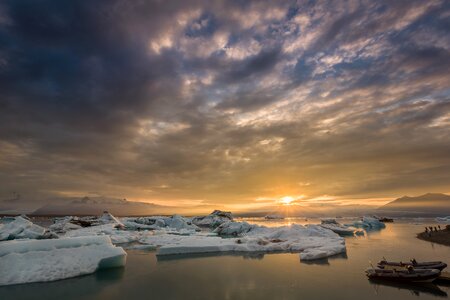 The sun sets over the famous glacier lagoon