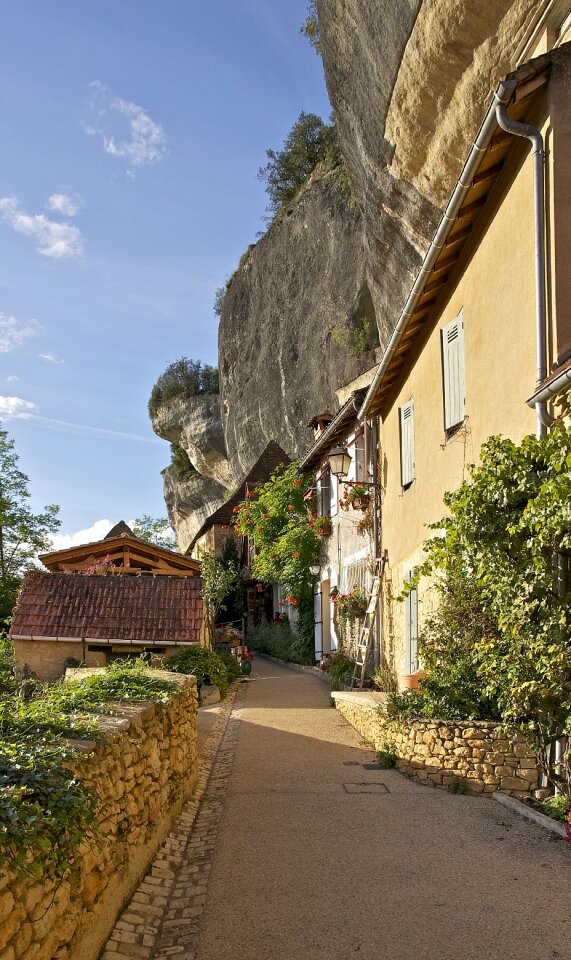 A lane under the cliff, Les Eyzies-de-Tayac, Dordogne, France