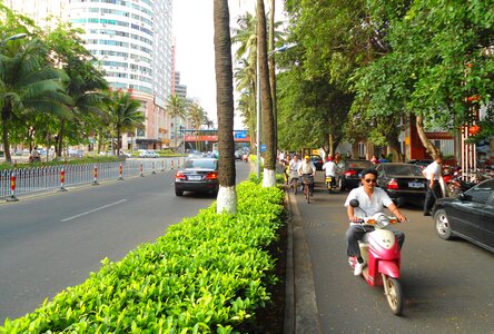 Street and bike lane, Haikou City