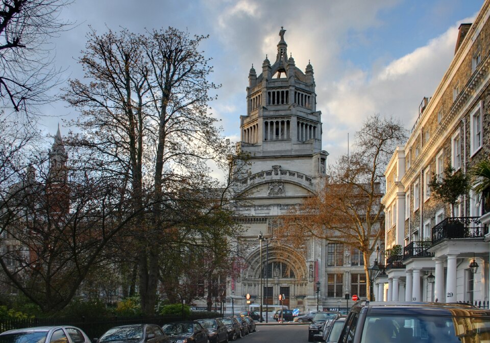 London. Victoria and Albert Museum photo