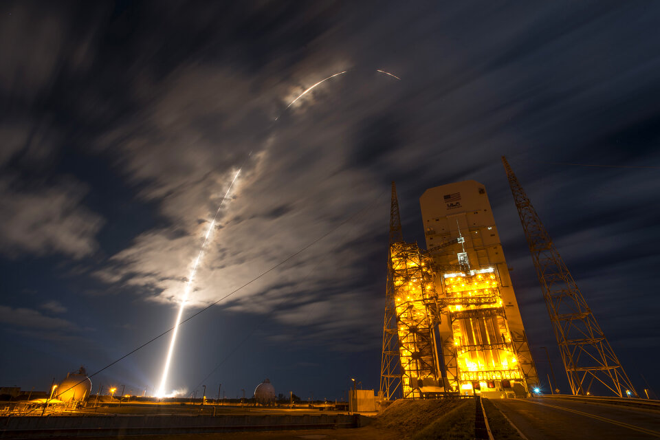 Liftoff of Cygnus Cargo Ship, Atlas V Rocket