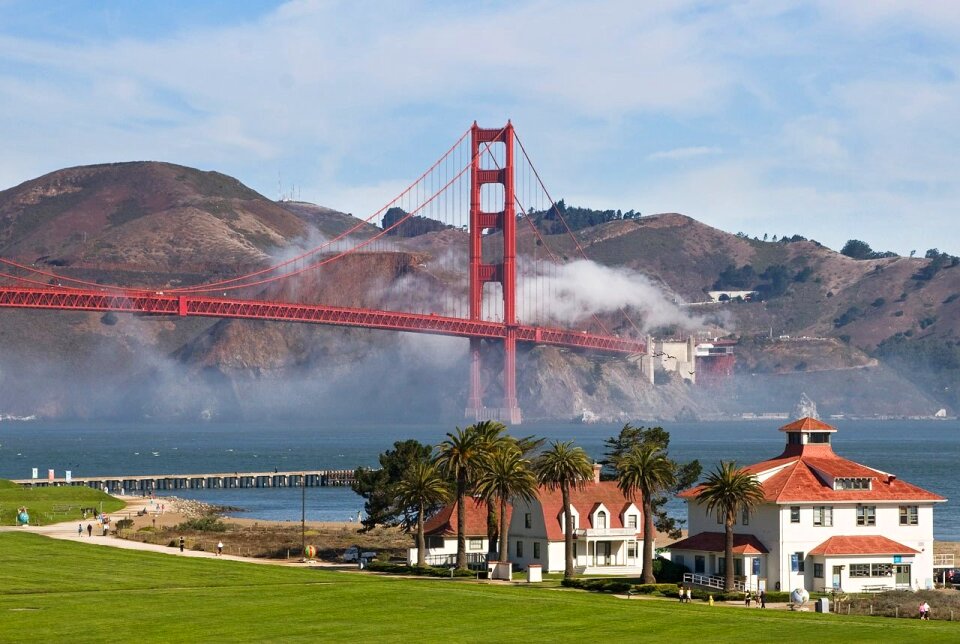 Old Coast Guard Station and Golden Gate Bridge