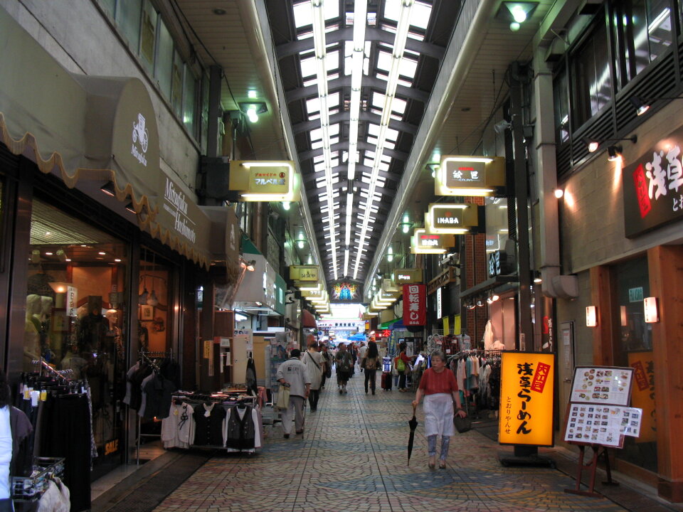 market for fish, fruits and vegetables in central Tokyo
