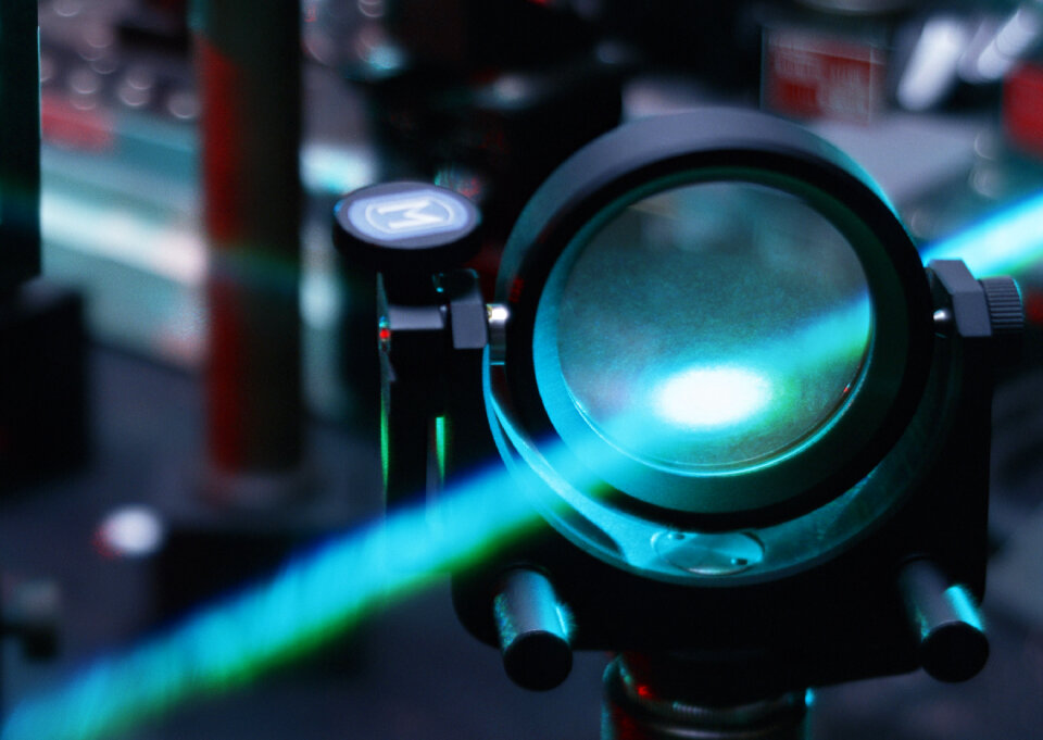 ovement of microparticles by beams of laser