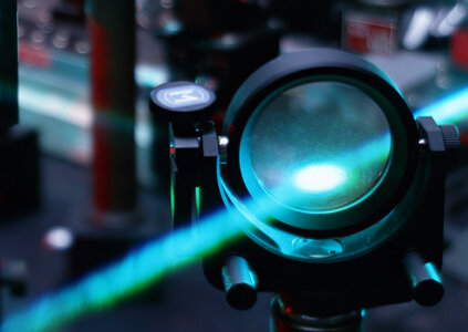 ovement of microparticles by beams of laser photo