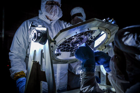 Low Light Test on New Technology for Webb Telescope photo