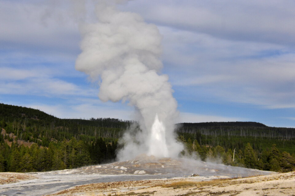 Grand Group Geyser, Upper Geyser Basin, Yellowstone