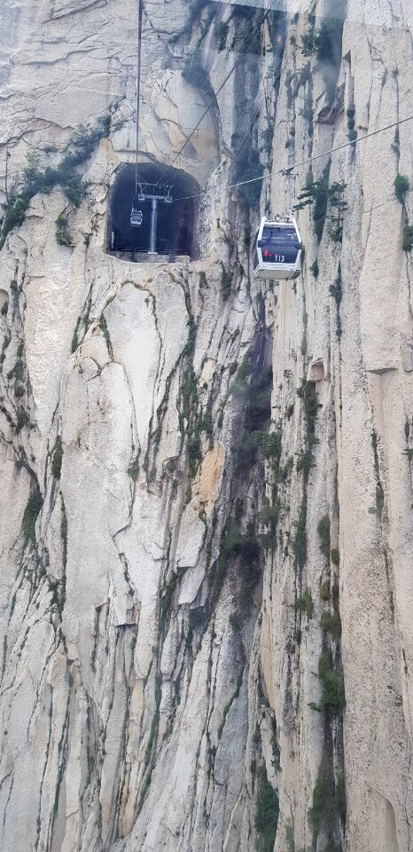 The cable car of mountain, China, Xian