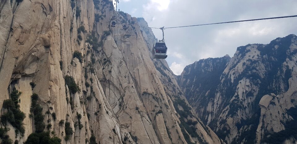 The cable car of mountain, China, Xian