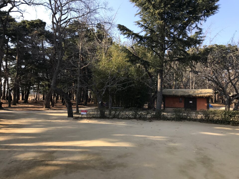 Heo Gyun Heo Nanseolheon Memorial Park