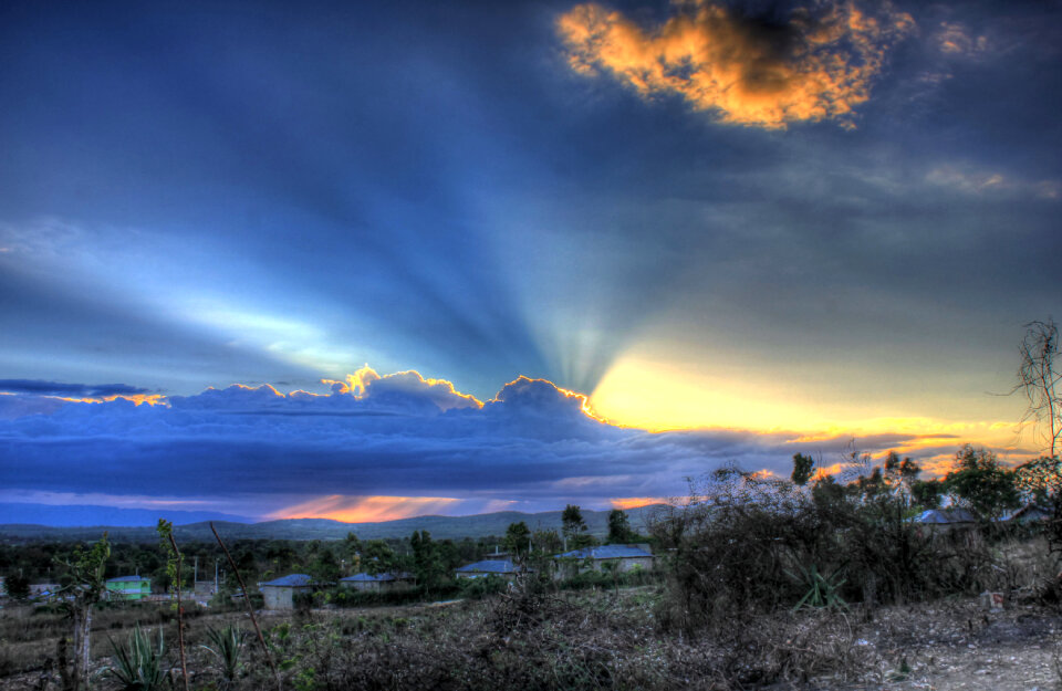 Last flashes of daylight