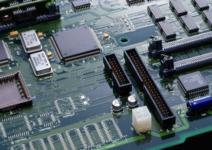 Chips on a green PCB