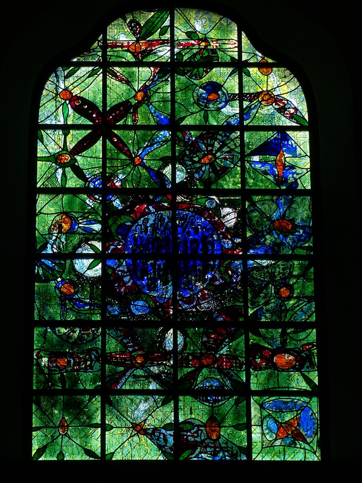 Glass color shine through