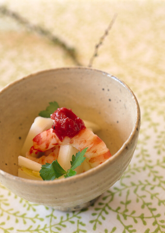 sashimi raw fish seafood rice bowl - japanese food