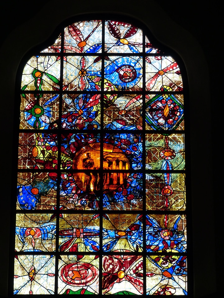 Glass color shine through