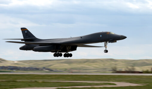 B-1 touches down photo