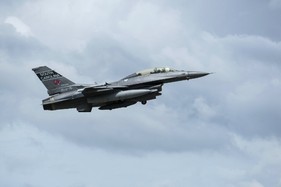 F-16s evacuate ahead of Hurricane Dorian