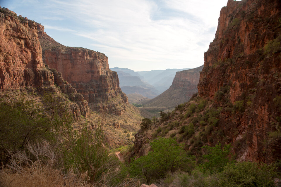 Rocky hiker path in the side of the valley of the Grand Canyon