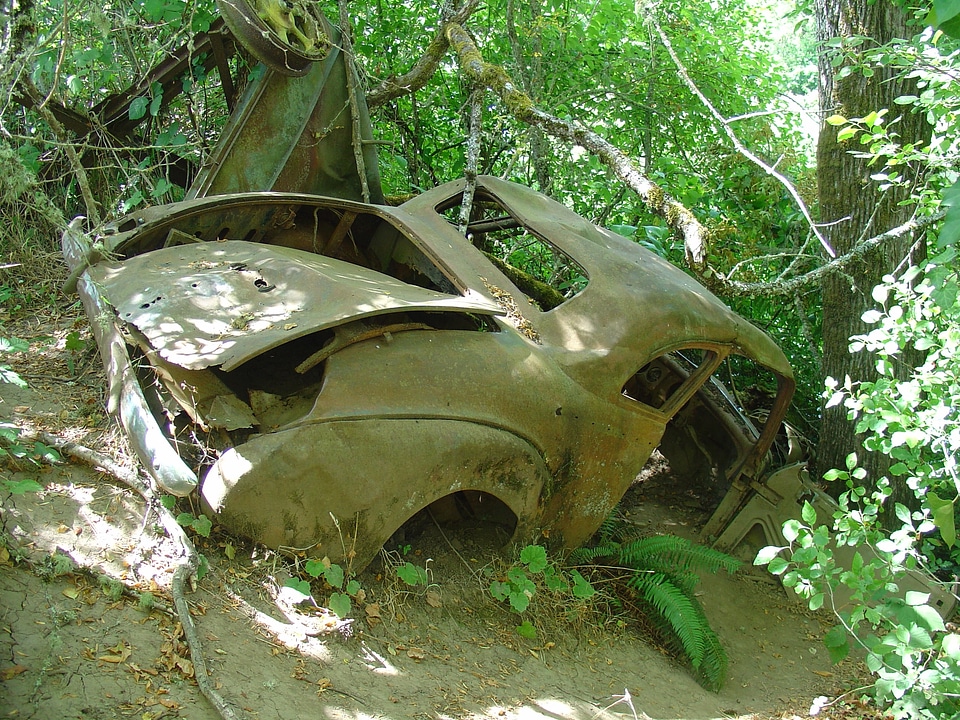 Abandoned vehicle crash
