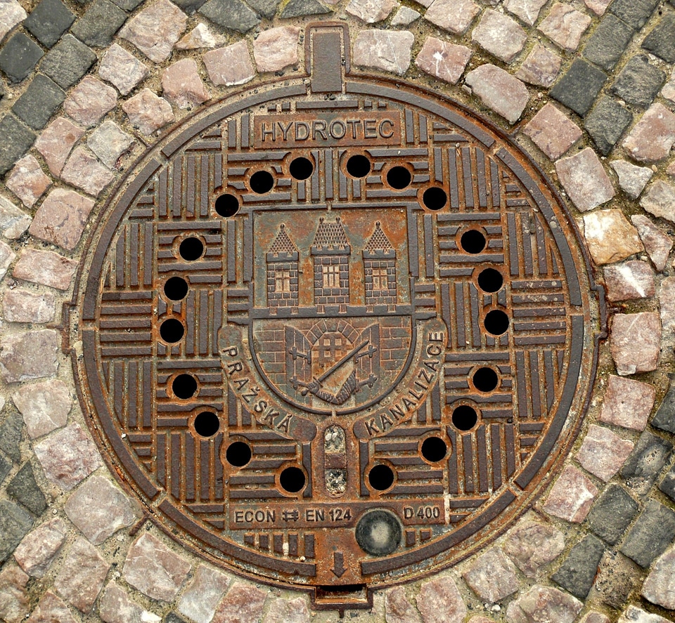 Street metal hole