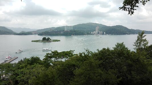 Taiwan, Son-Moon Lake photo