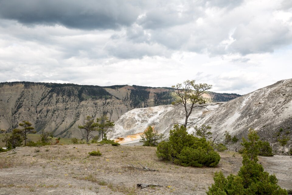 Hiking trail toward Sky Rim, Yellowstone National Park