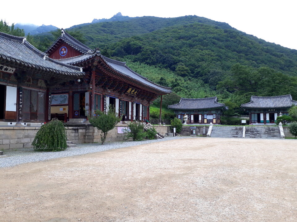 Pyochungsa Korean Buddhist temple in Miryang
