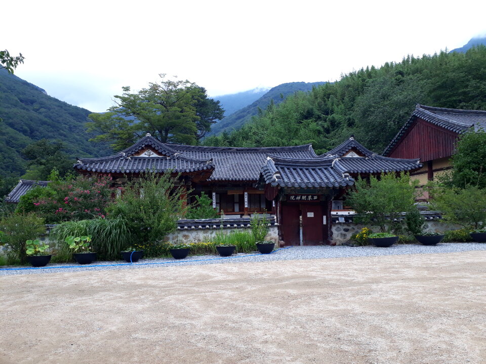 Pyochungsa Korean Buddhist temple in Miryang