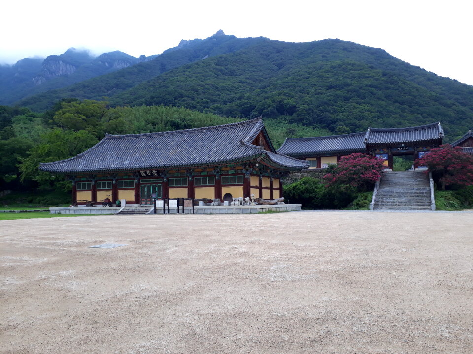 Pyochungsa Korean Buddhist temple in Miryang