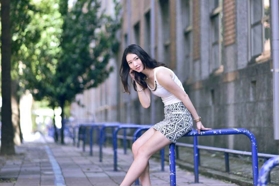 Fashion model portrait. beautiful young Asian woman
