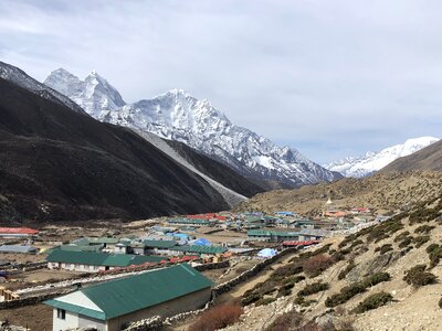 Himalayas trail on the way to Everest base camp
