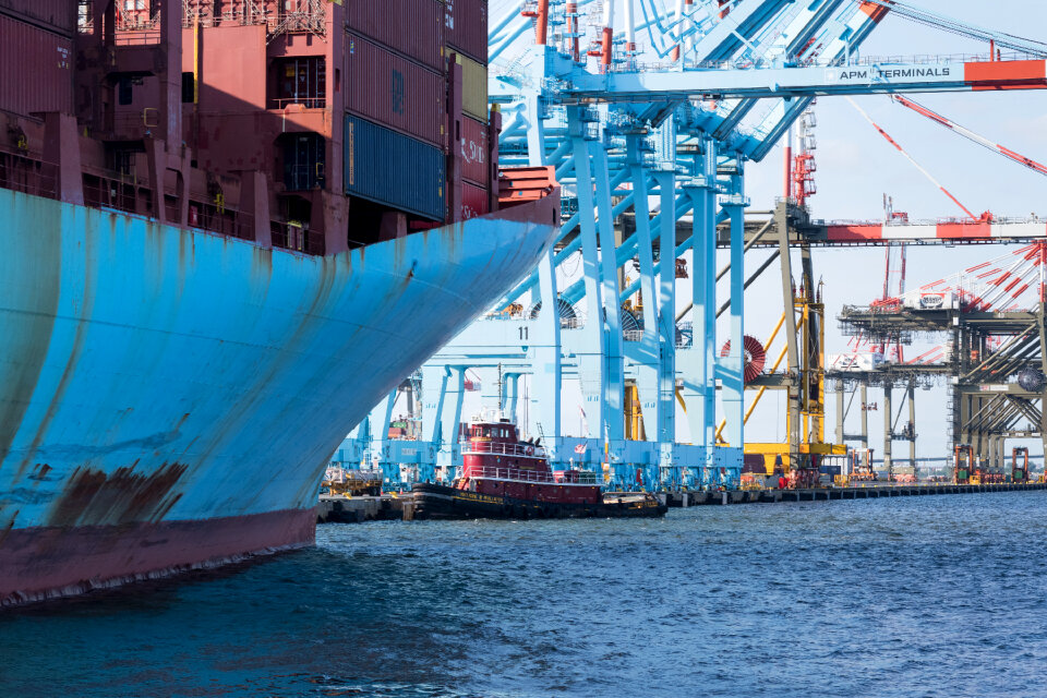 Container cargo ship global business