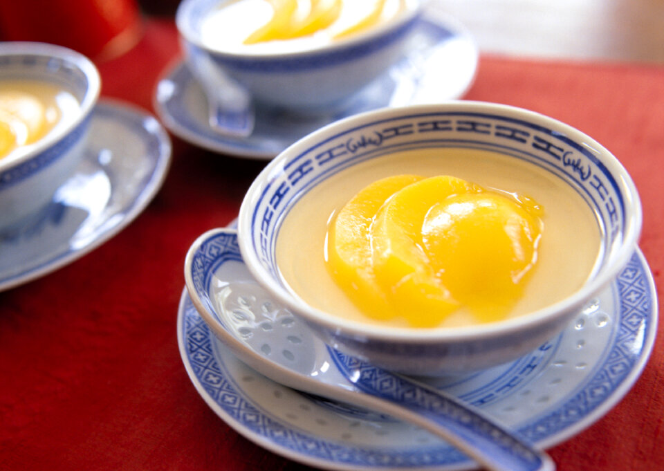 Canned peaches in a bowl