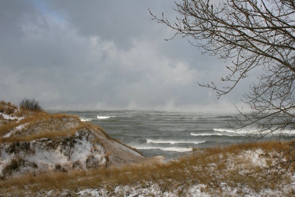 Winter Waves at Lake View
