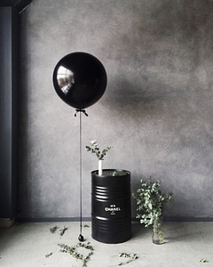 Black Balloon photo