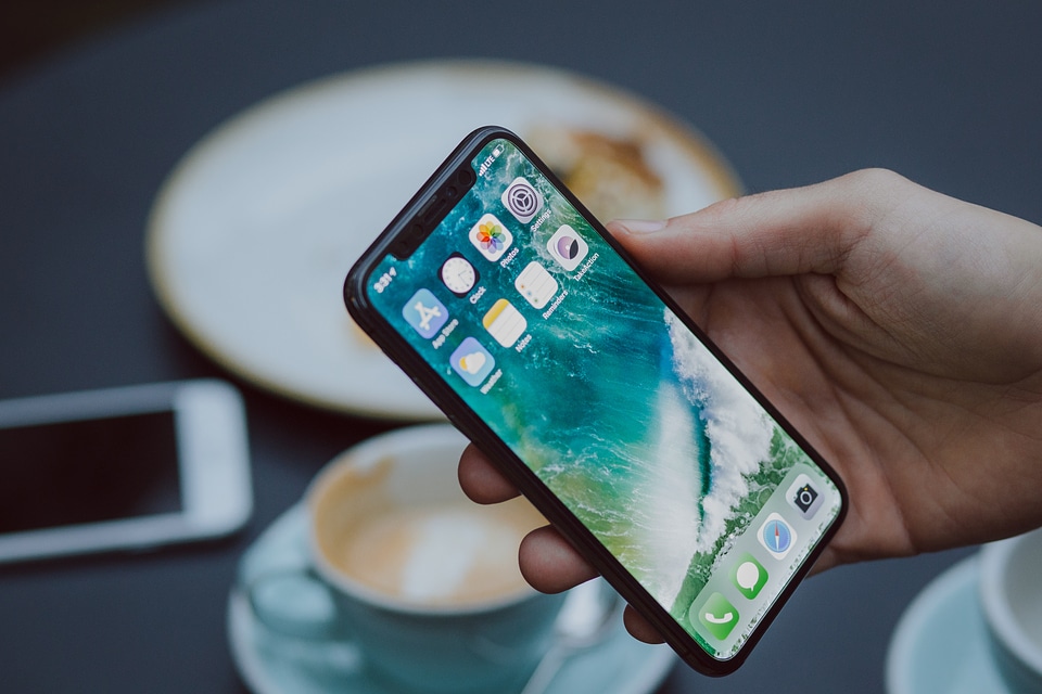 Man iPhone iOS Touch Hand
