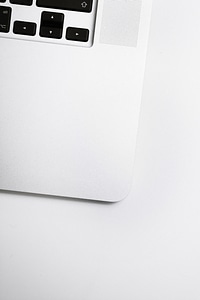 MacBook Corner Minimal photo