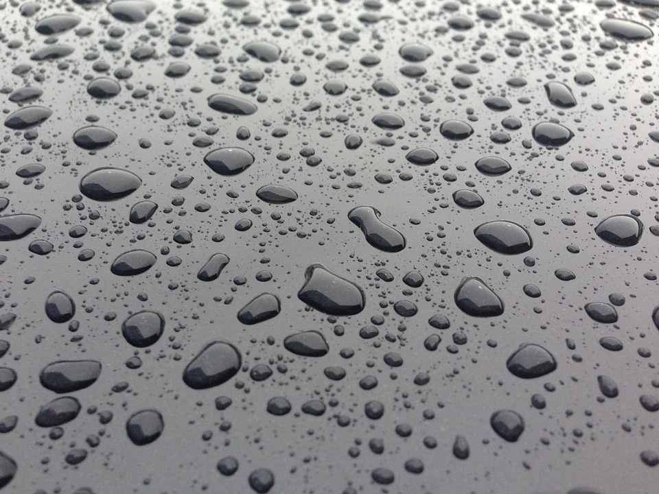 Drops rain water
